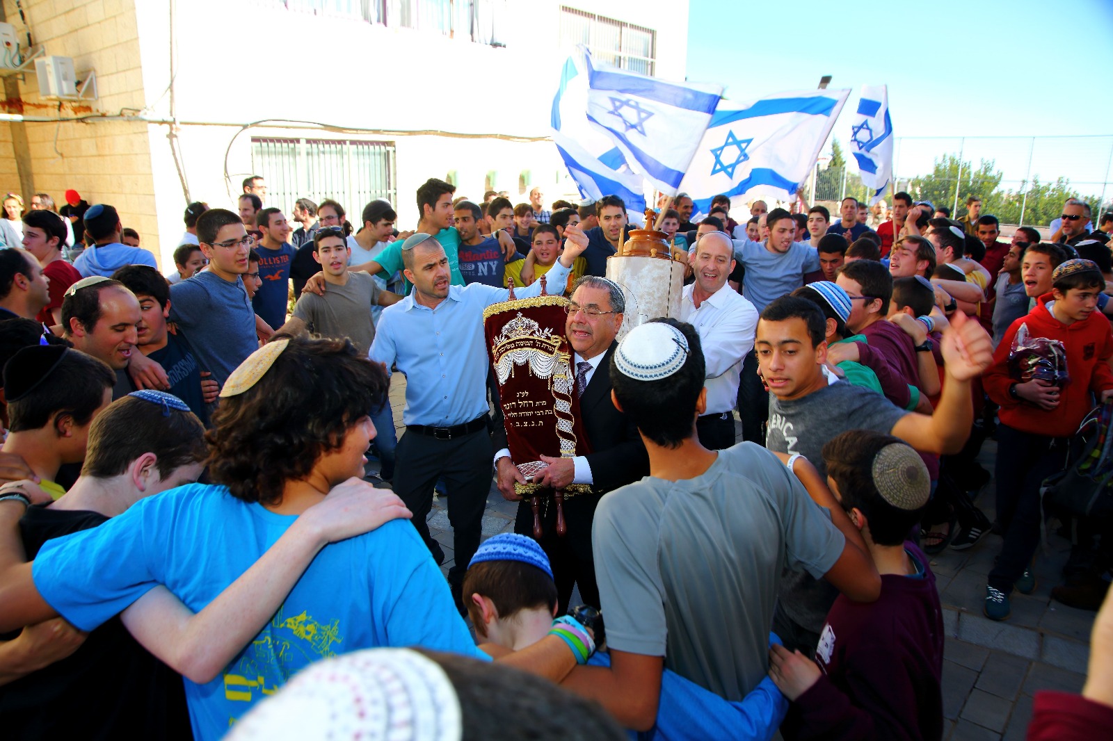 חנוכת ארון הקודש לזכר ר' יעקב דון הי"ד